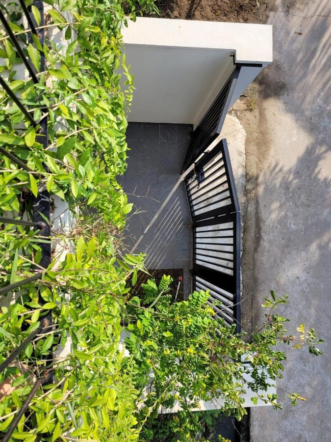 Noi Bai Flight Path Homestay Hanoi Buitenkant foto
