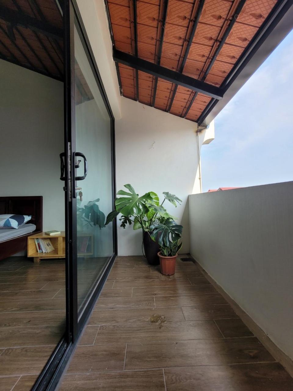 Noi Bai Flight Path Homestay Hanoi Buitenkant foto