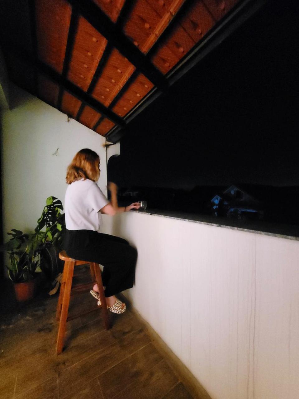 Noi Bai Flight Path Homestay Hanoi Buitenkant foto